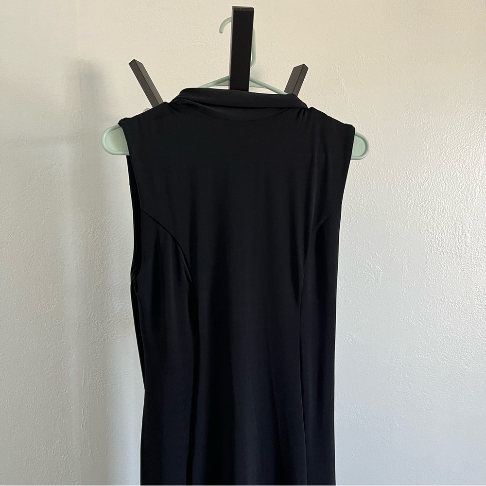 Meshki Wisteria Elegant Black Sleeveless Evening Gown with Scarf - M, black - Picture 6 of 11